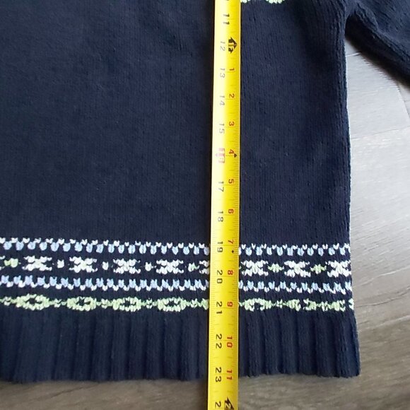 Denver Hays Super Soft Blue V-Neck Sweater - Size Small, 100% Polyester - Picture 5 of 8